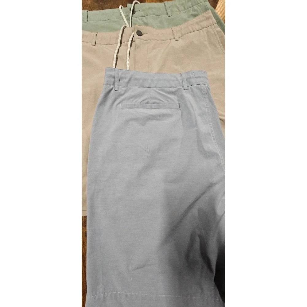 Faherty All Day Shorts Men's Size 38x9 Three Pack Green, Beige, Gray Scuffs